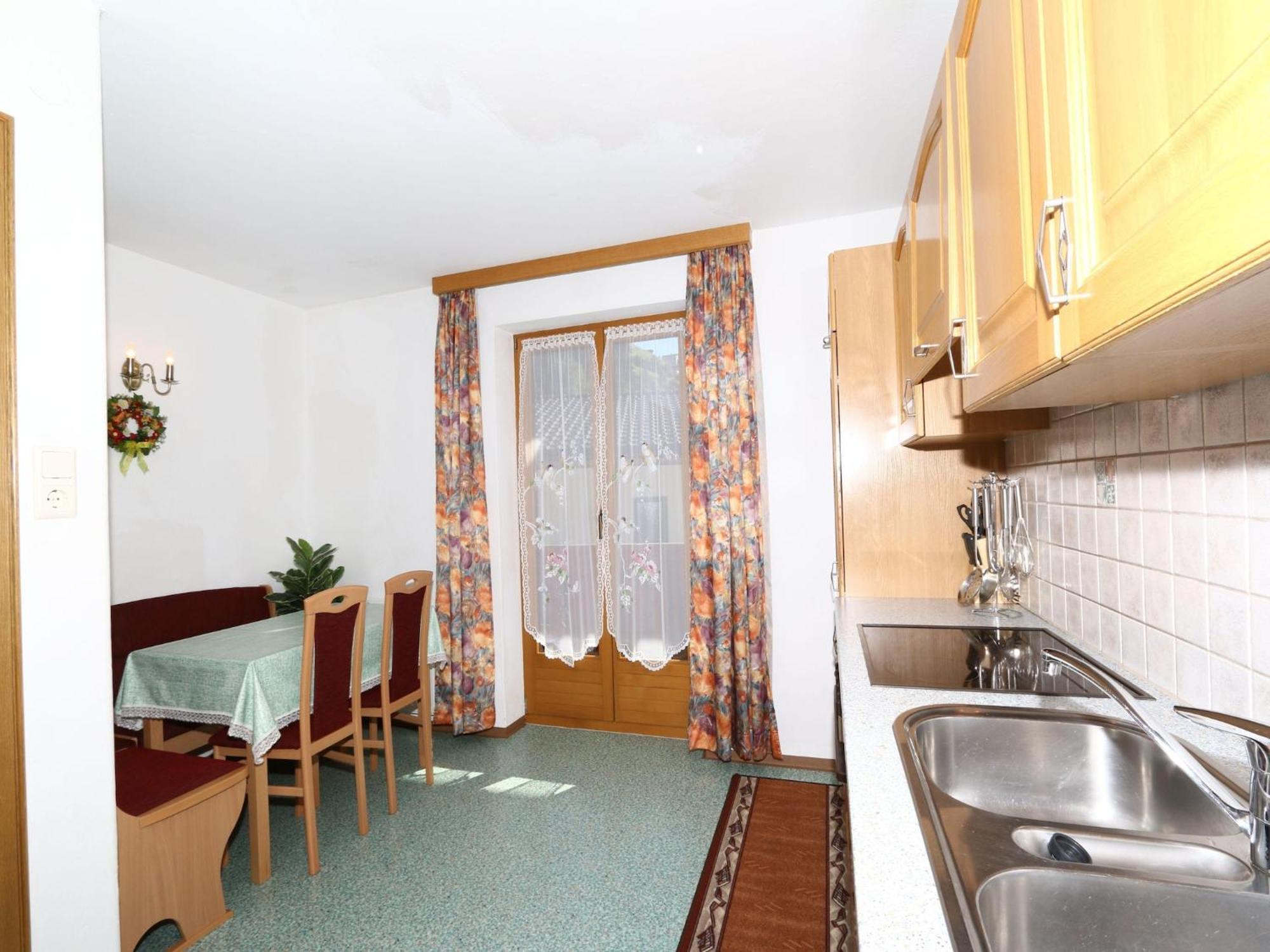 Apartment In Mayrhofen With A Balcony Kültér fotó
