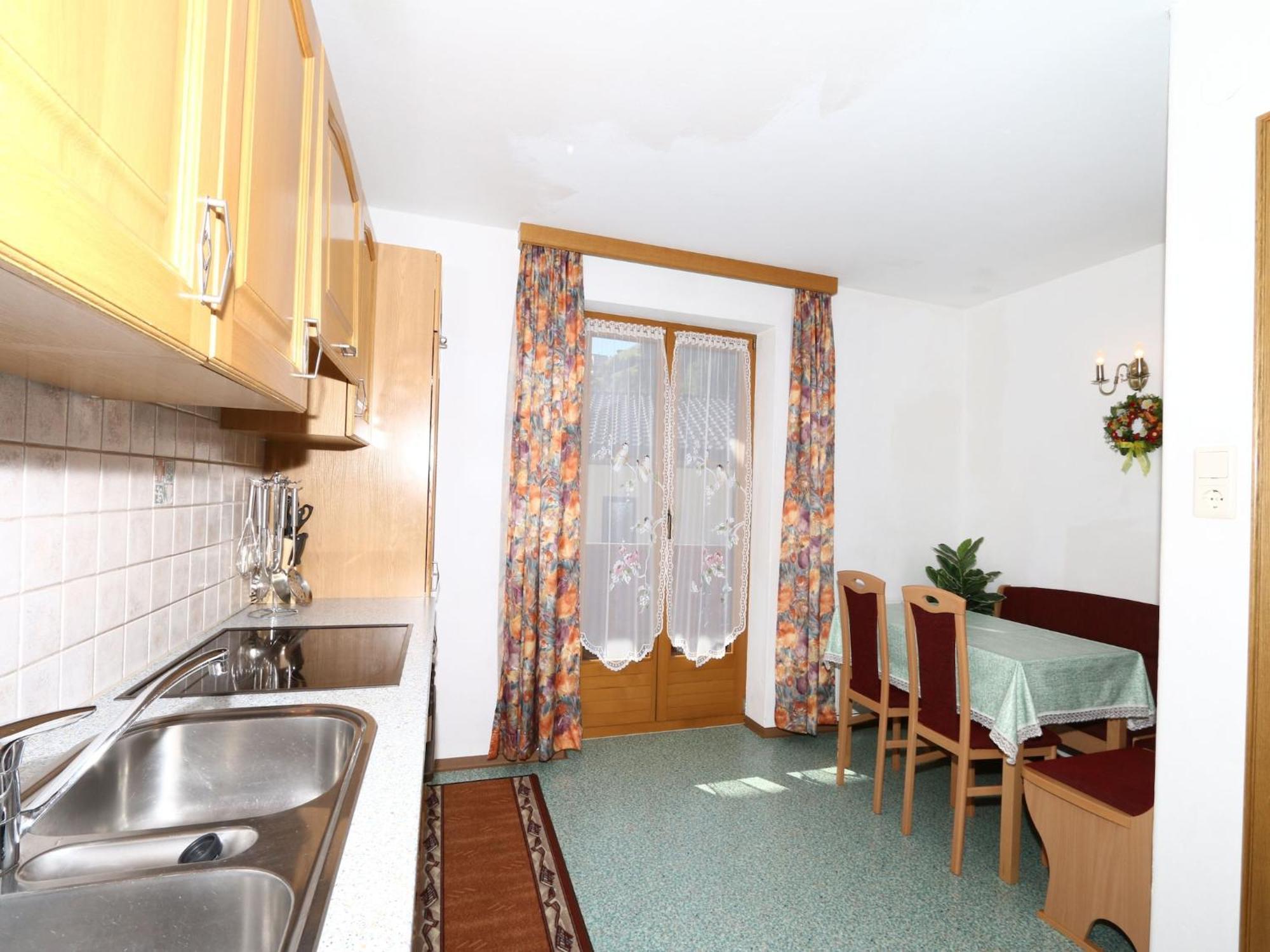 Apartment In Mayrhofen With A Balcony Kültér fotó