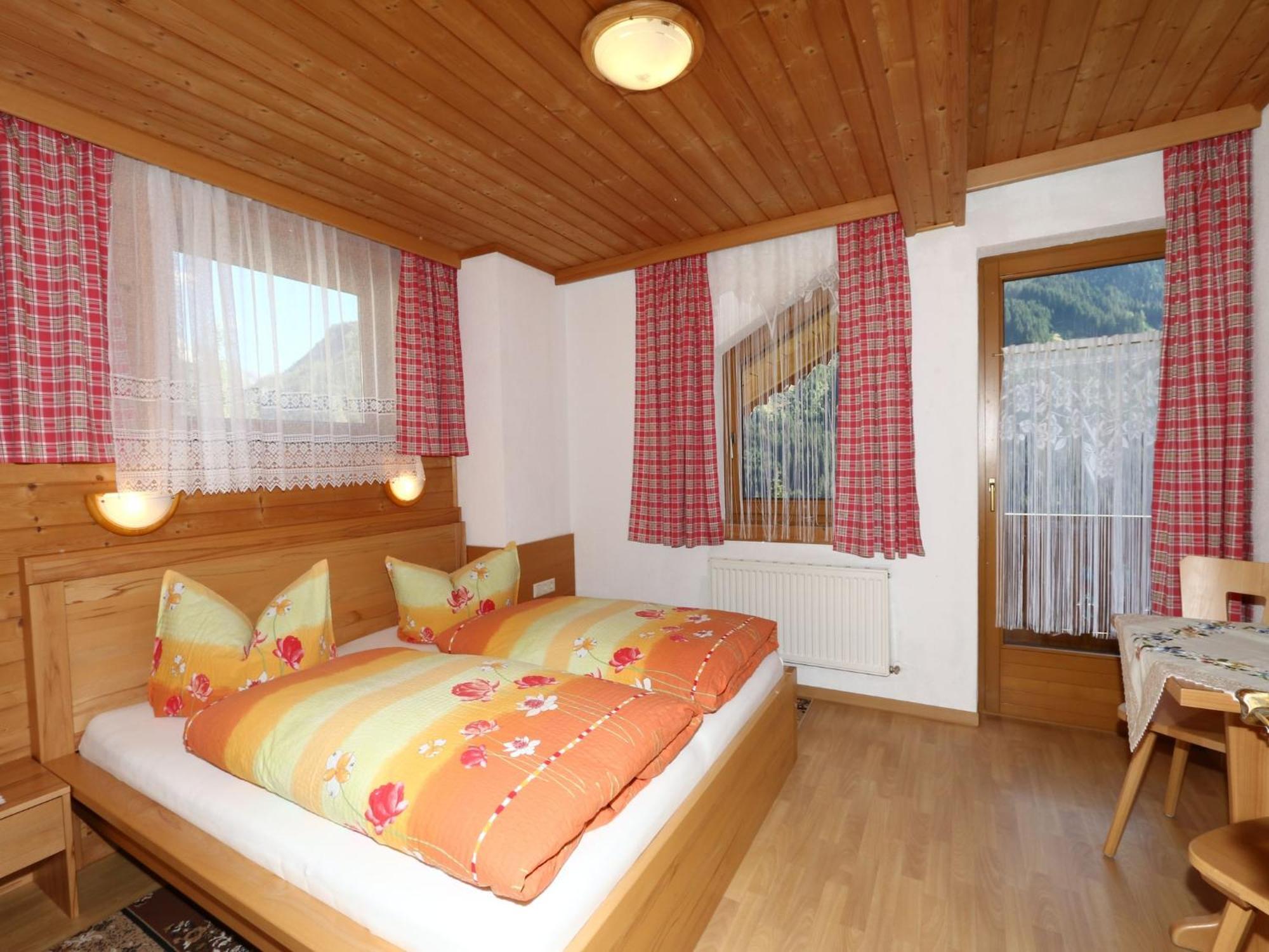 Apartment In Mayrhofen With A Balcony Kültér fotó