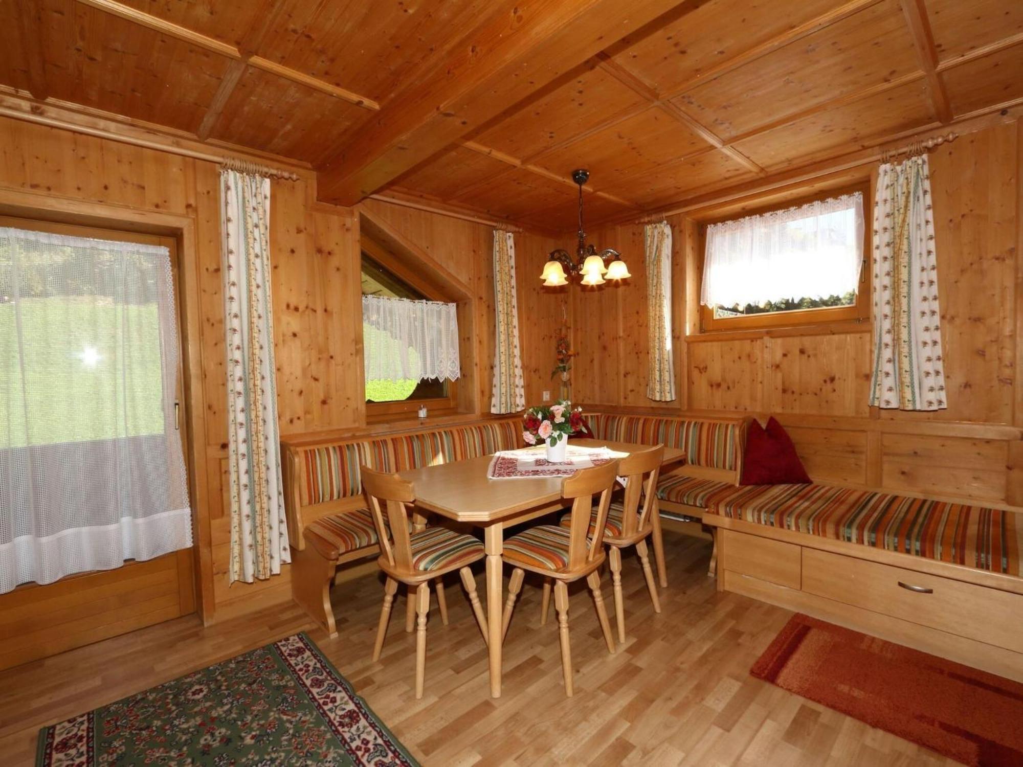 Apartment In Mayrhofen With A Balcony Kültér fotó