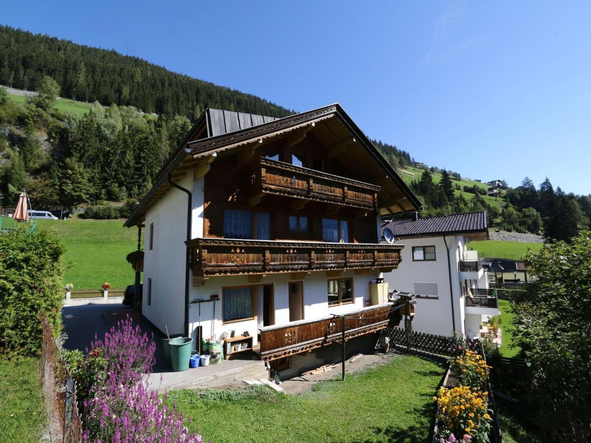 Apartment In Mayrhofen With A Balcony Kültér fotó